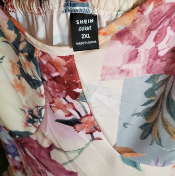 Dress With Renaissance print - Picture 3 of 3